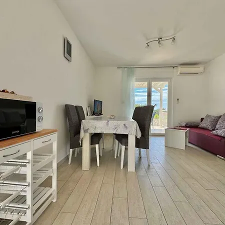 Apartament With Pool In Krk-insel Krk 54132