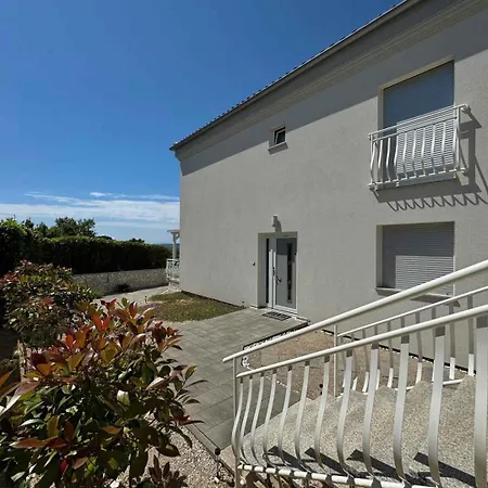With Pool In Krk-insel Krk 54132 Apartament